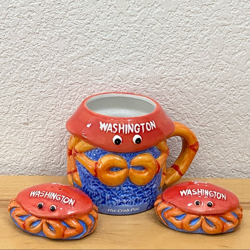 The Crab Pot Washington Mug Salt and Pepper Shaker Set